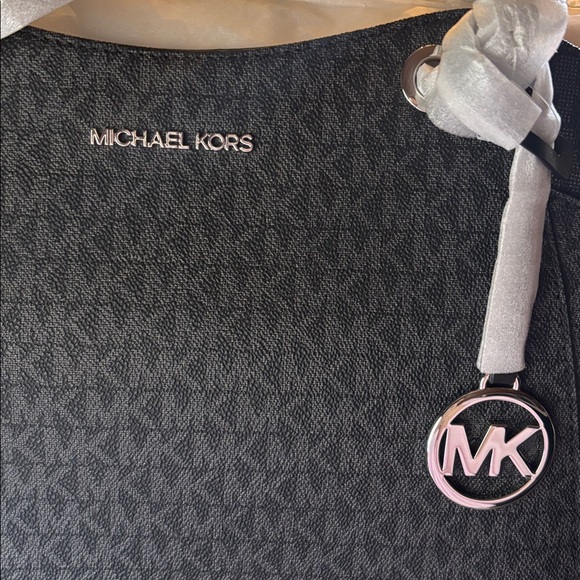 Michael Kors Jet Set Travel Large Chain Shoulder Tote Black Monogram NWT - Picture 5 of 7